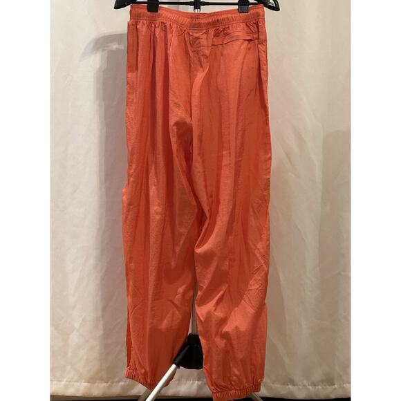 NWT Champion/ Urban Outfitters Coral Heat Windbreaker Pants Women's size M - Picture 4 of 5